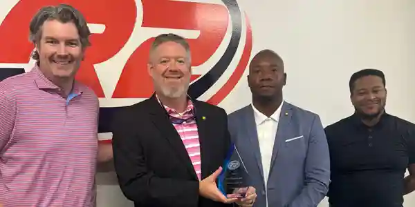 Estes Named LTL Carrier Of The Year By R2 Logistics