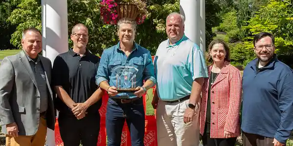 Estes Named 2026 National LTL Carrier Of The Year By The Home Depot